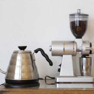 コーヒーメーカーの寿命を延ばそう!長持ちさせるためのコツとは?