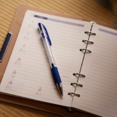 これは困った！ボールペンのインクが出ないときの対処法は？