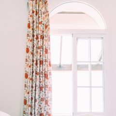 カーテンを自宅の洗濯機できれいに！正しい洗い方を解説！