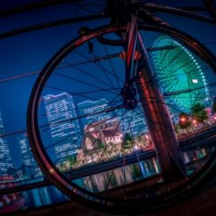 夜間にロードバイクで走行する際に注意すべきこととは？