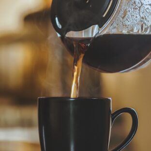 コーヒーを飲むのにベストな温度とは？最適な温度について解説！