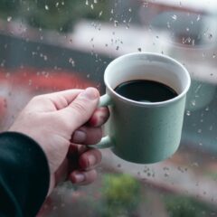 梅雨時にこそ飲んでほしい！コーヒーでリラックスしよう！