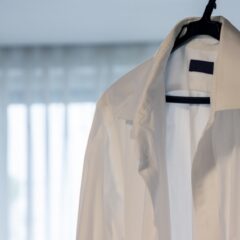 クリーニング後のビニール袋は外す？外さない？